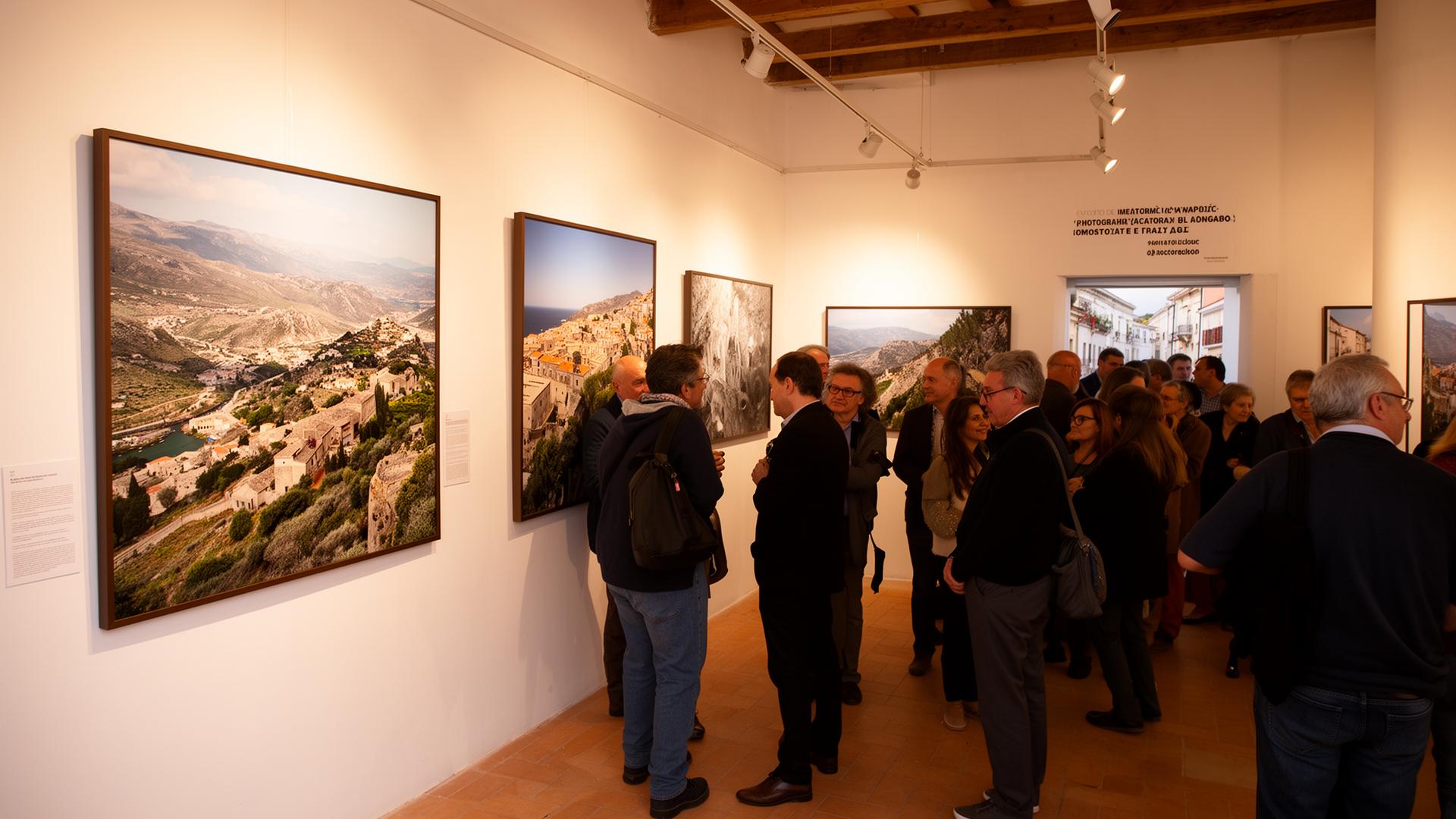 Inaugurada l'exposició 'Mirades del Montsià'